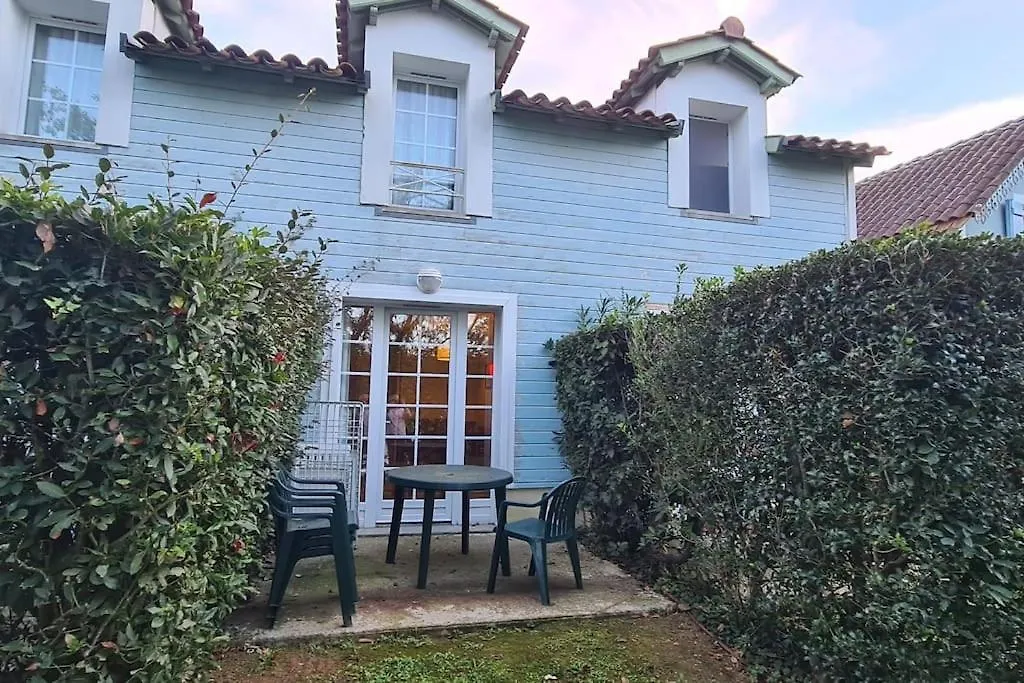 Holiday home Cute Cottage With Pool At Marciac Lake France