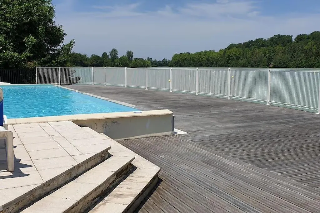 Cute Cottage With Pool At Marciac Lake